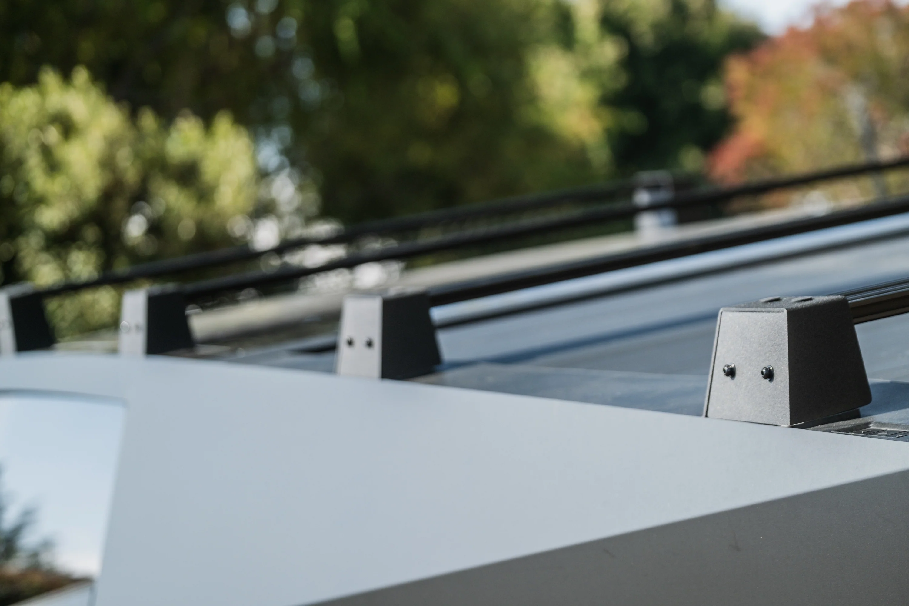 Tesla Cybertruck Crossbars Roof Rack - Image 6