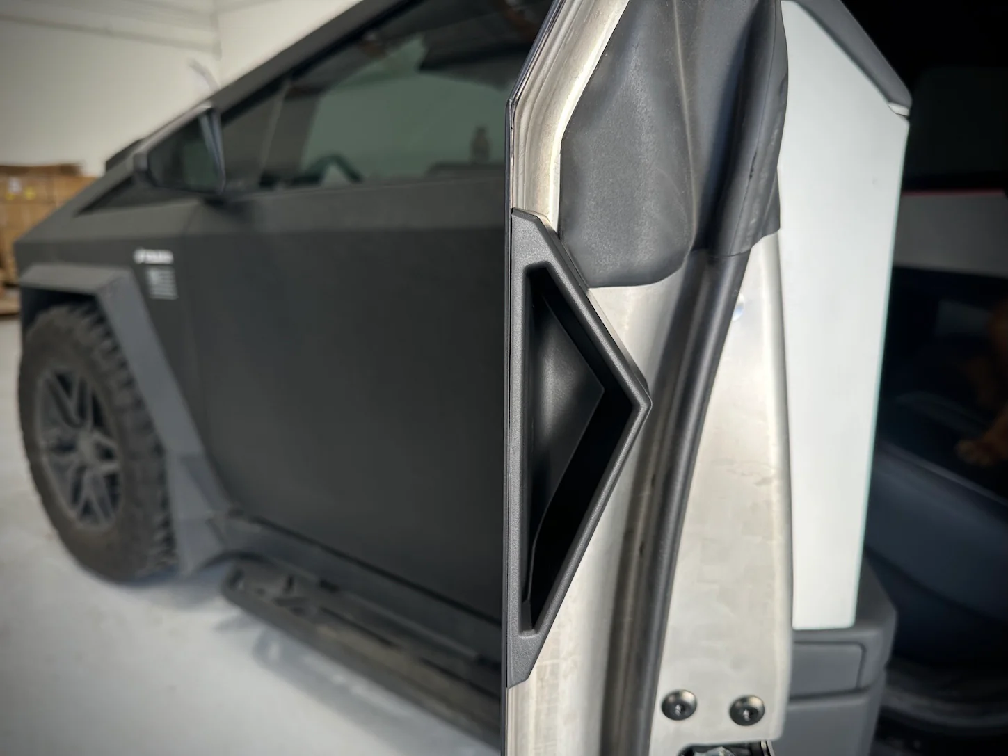 Tesla Cybertruck Door Handles Anti-Fingerprint (Full Set) - Image 2