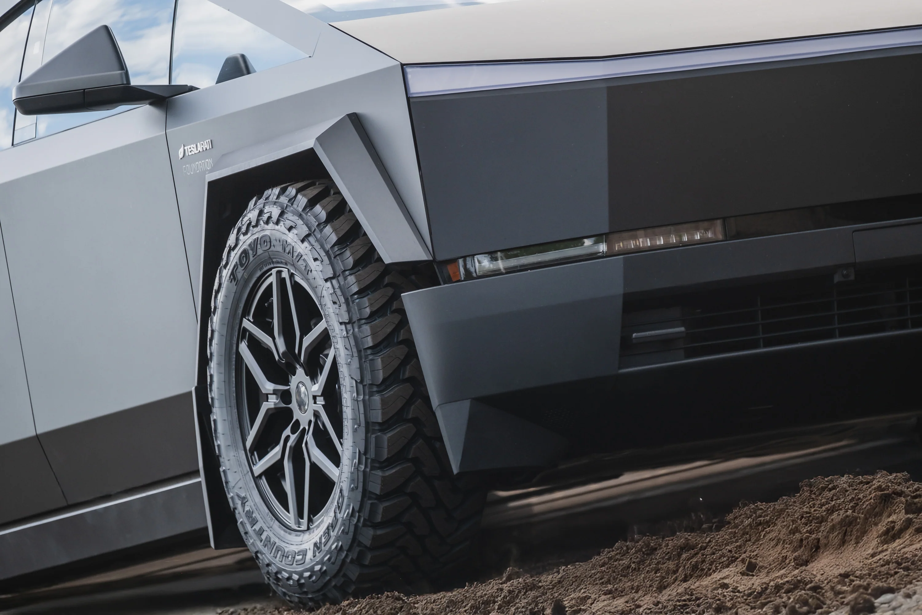 Tesla Cybertruck TrailFORGE Star01 Forged Wheels - Image 14