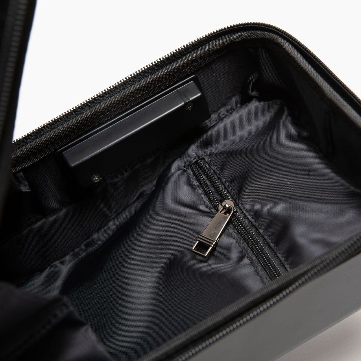 Tesla Cybertruck-inspired Cyber Sling Messenger Bag (USB, TSA Lock, Anti-theft) - Image 3