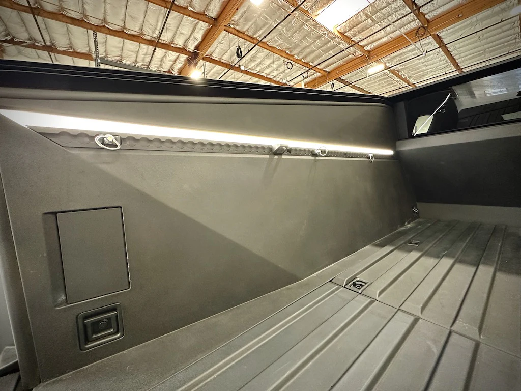 Tesla Cybertruck L-Track Quick-Release Hooks for Tie Downs - Image 4