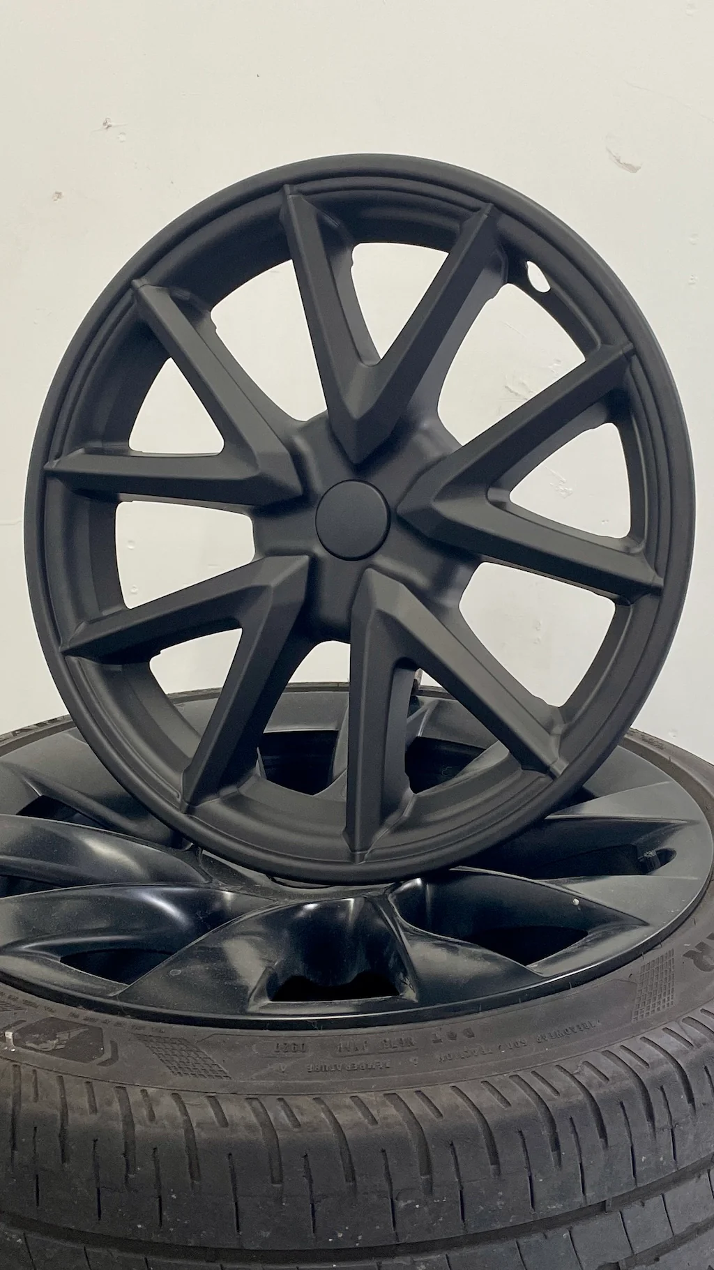 Tesla Model 3 Black (18-in) Arachnid Style Wheel Cover Set - Image 5