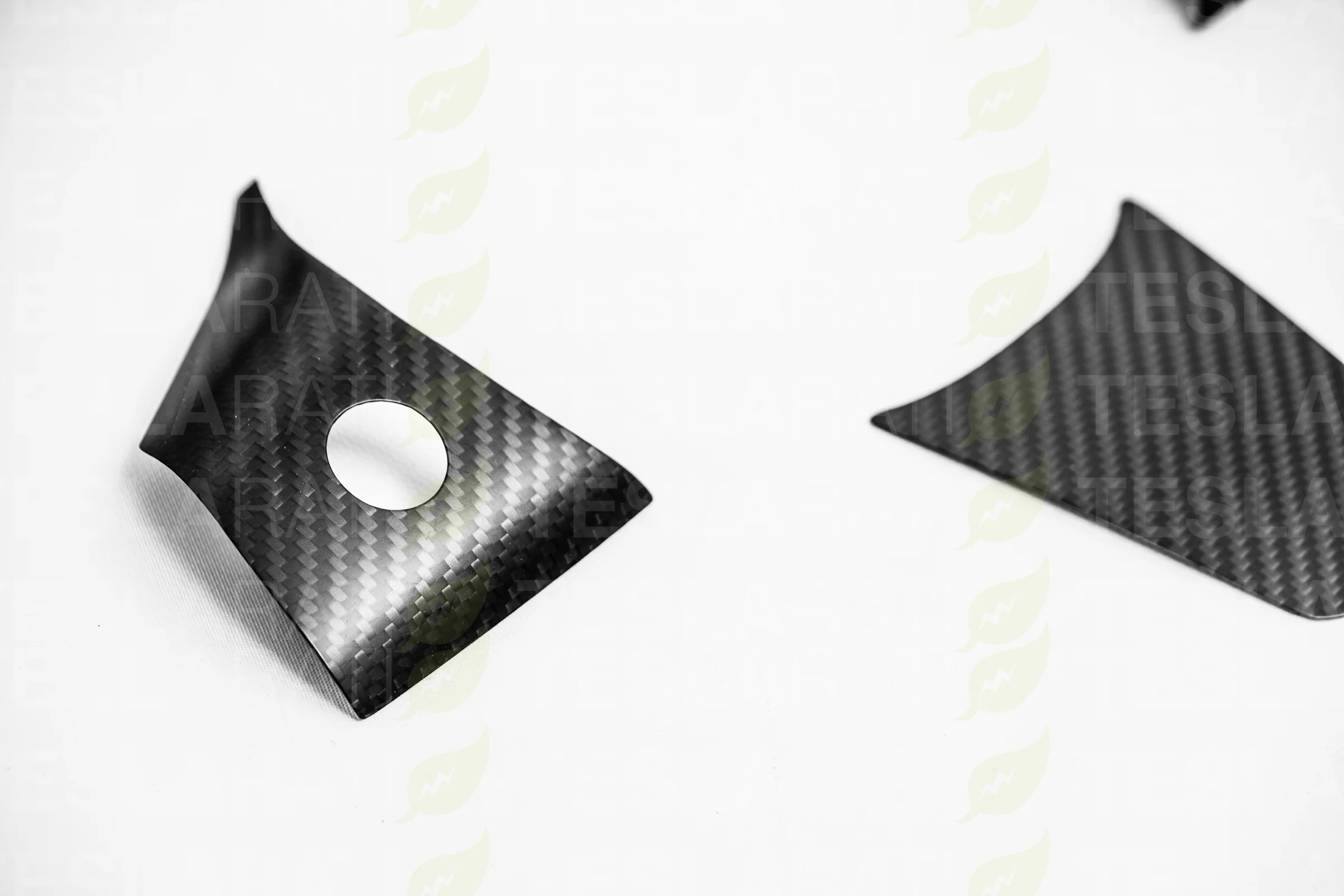 Tesla Model 3 Carbon Fiber Steering Wheel Accents - Image 9