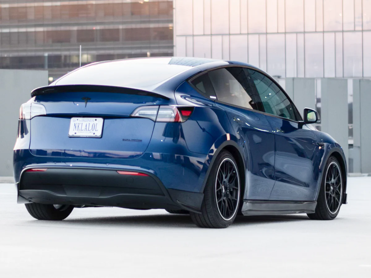 Tesla Model Y Carbon Fiber Side Skirt Extension - Image 10