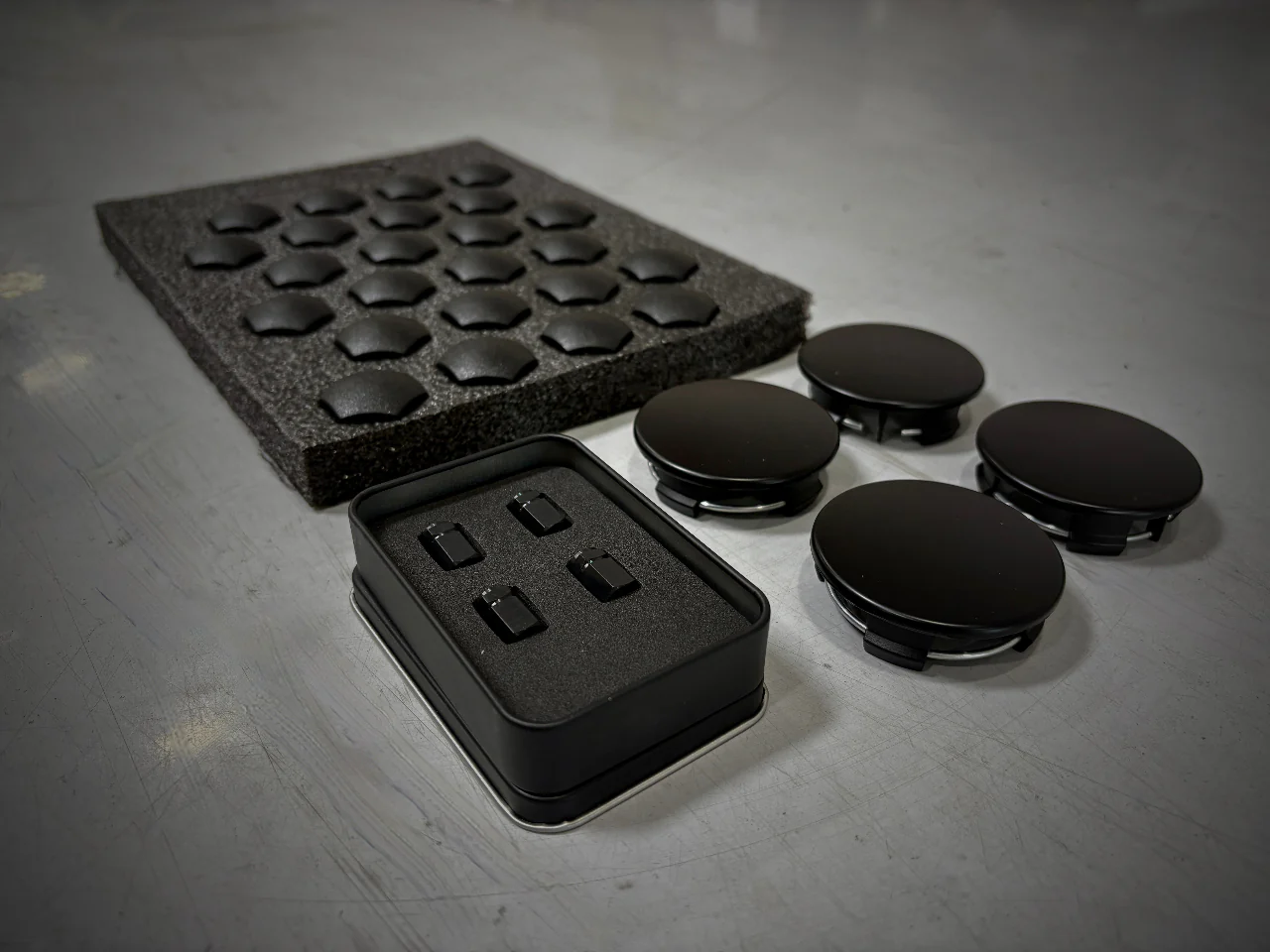 Tesla Model Y Juniper Black Out OEM Wheels Kit - Image 2