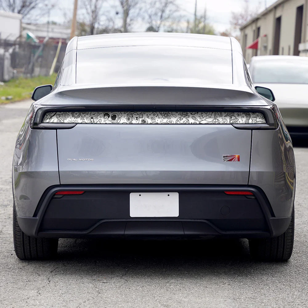 Tesla Model Y Juniper Liftgate Reflective Panel Wrap - Image 3